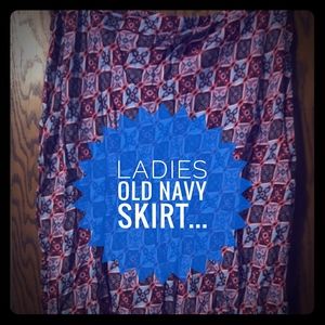 Ladies Old Navy Skirt...
